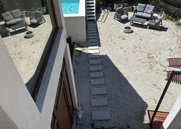 Maison Laurel - Beautiful Stone Estate With Private Pool, Near Split And Omis