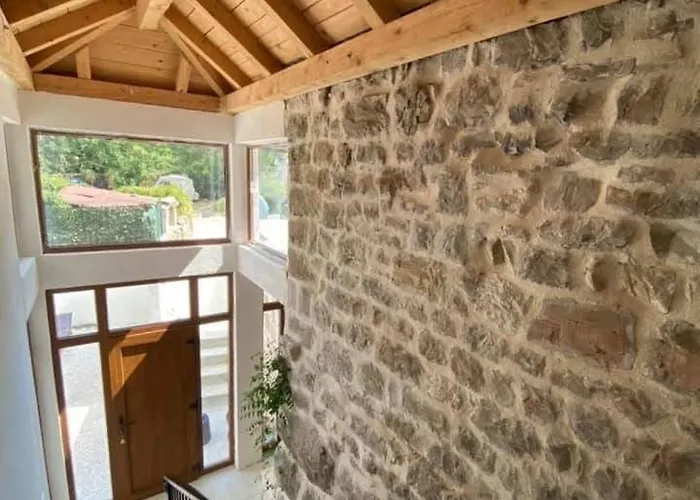 Maison Laurel - Beautiful Stone Estate With Private Pool, Near Split And Omis