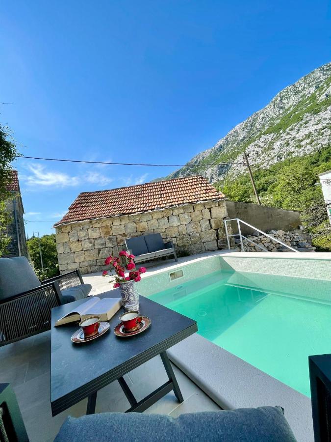 Maison Laurel: Historic Stone Estate With Private Pool *