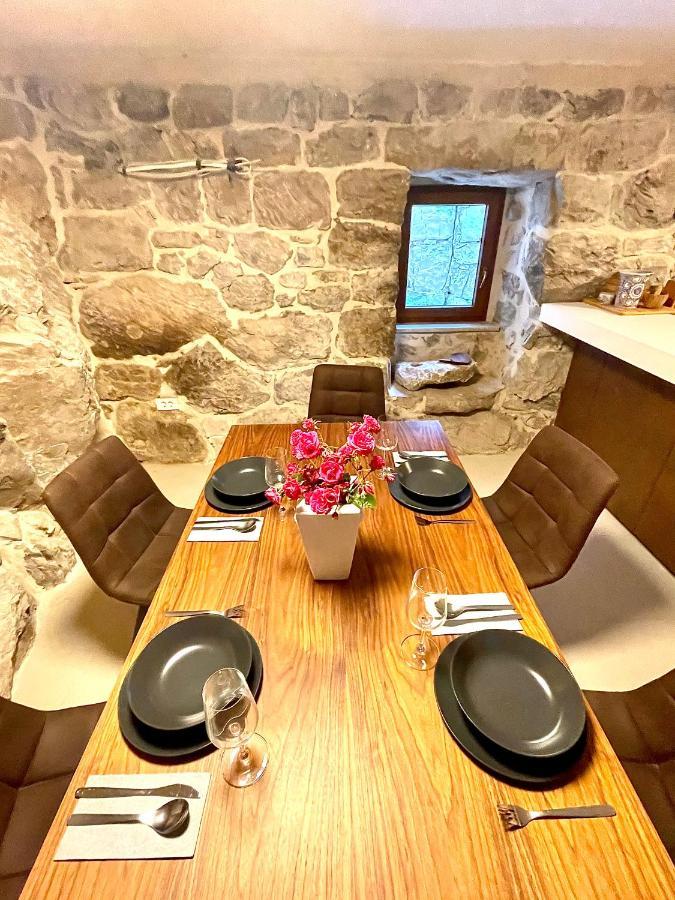 Maison Laurel: Historic Stone Estate With Private Pool *