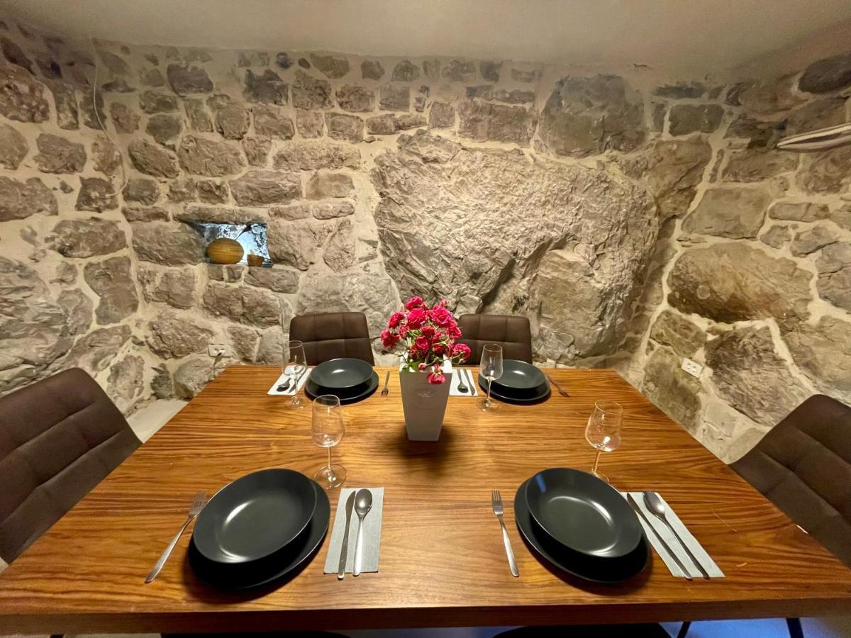 Maison Laurel: Historic Stone Estate With Private Pool Gata