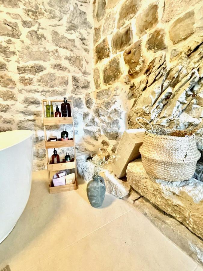 Maison Laurel: Historic Stone Estate With Private Pool Villa Gata