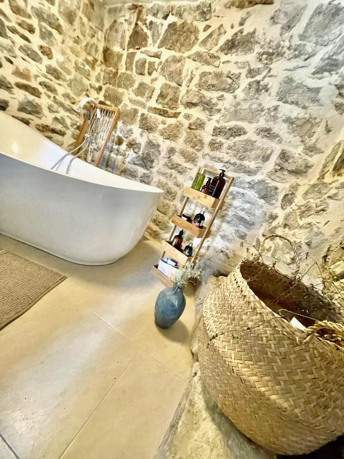 Villa Maison Laurel: Historic Stone Estate With Private Pool *