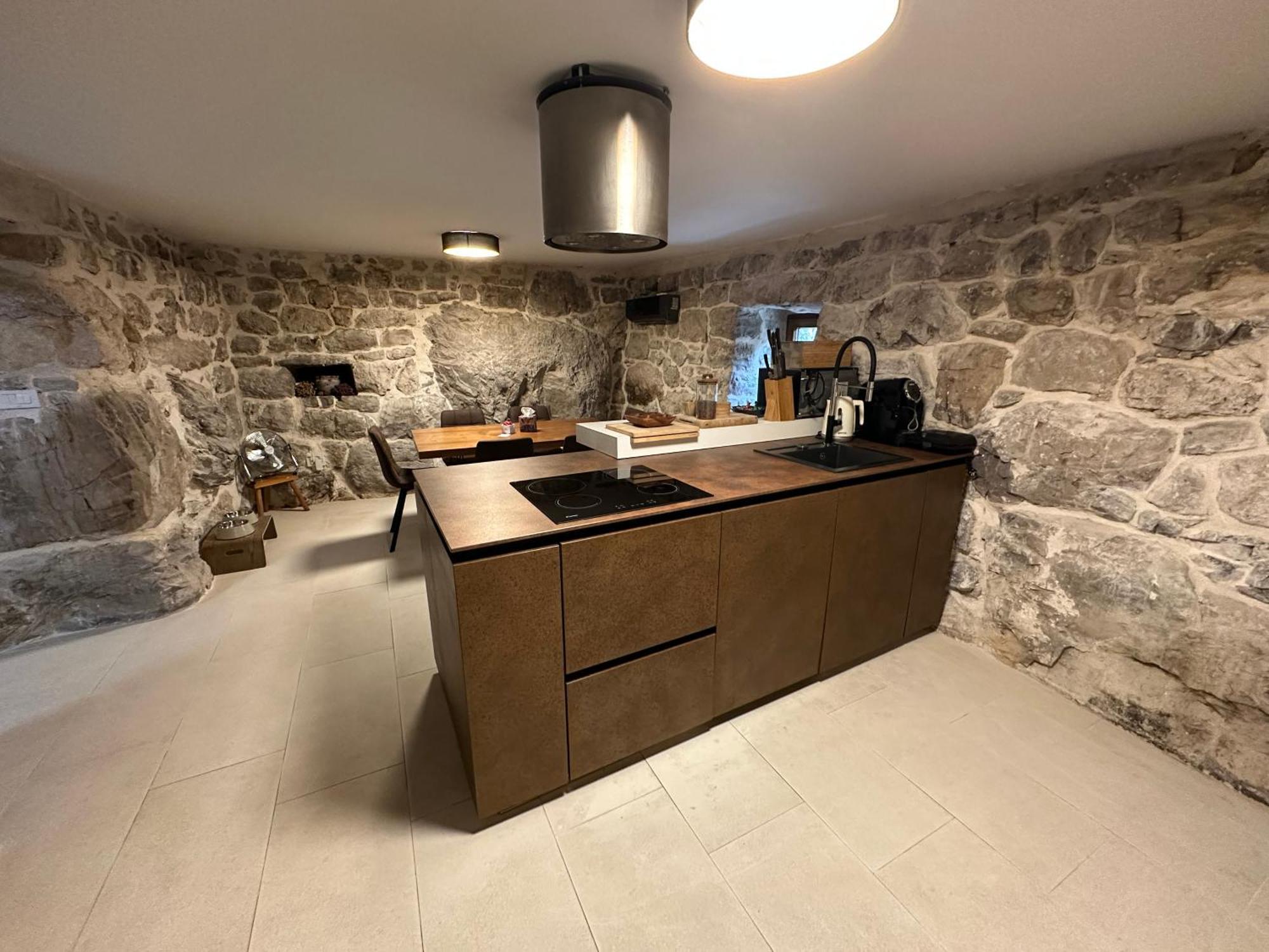 Maison Laurel: Historic Stone Estate With Private Pool *